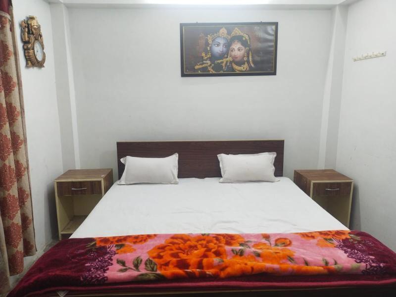 Shree Krishna Garden Hotel Jhusi Bagian luar foto